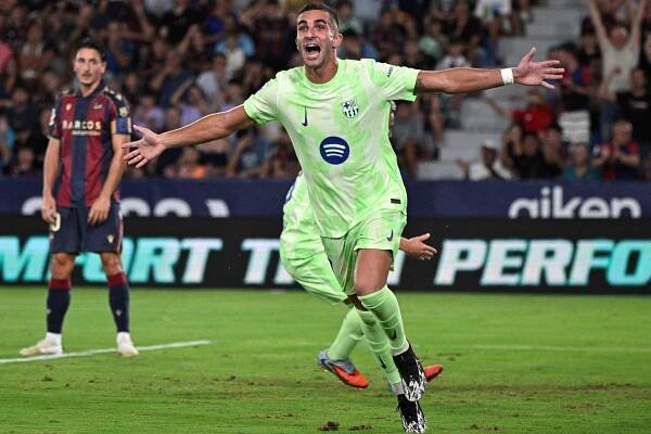 Barcelona ve Valencii prohrávala o dva góly, v nastavení však dokonala mohutný obrat
