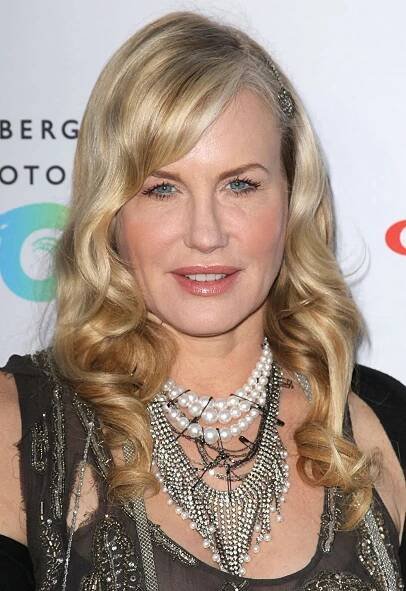 Daryl Hannah Shorts Images