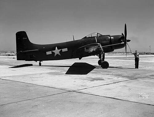 Douglas A-1 Skyraider – Wikipedie