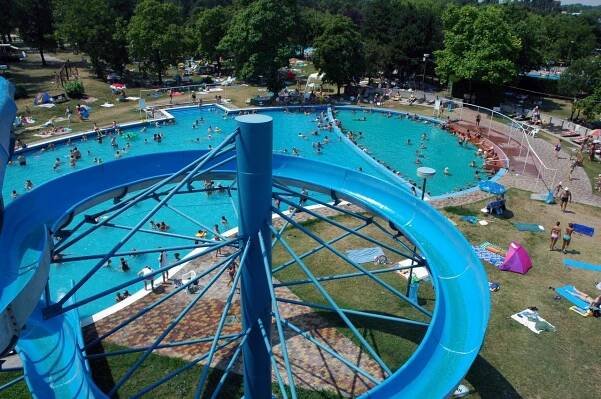 Bazén v ubytování Hotel Therma Dunajská Streda nebo v jeho okolí
