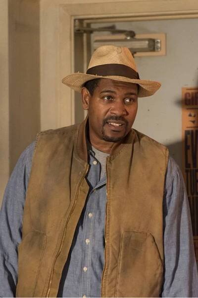 Strážce pořádku - Trust - Z filmu - Mykelti Williamson