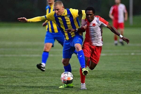 FC Slavia Karlovy Vary – FC Viktoria Mariánské Lázně 1:2 (1:0).