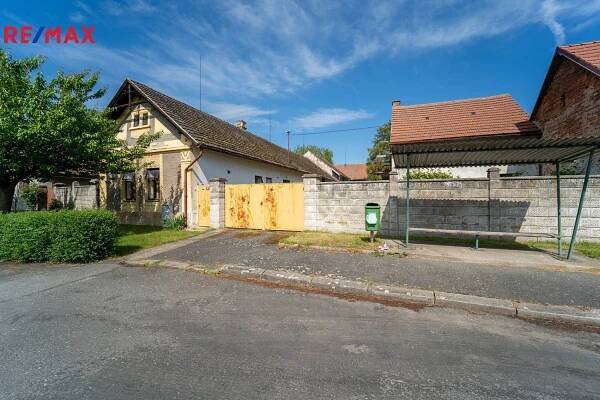 Prodej domů, Žiželice | Mapio.cz