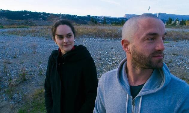 Les Drapeaux de papier - Z filmu - Noémie Merlant, Guillaume Gouix