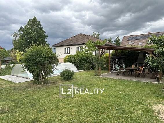 Prodej rodinného domu 194 m2 se zahradou 942 m - Čelákovice | Reality.iDNES.cz 