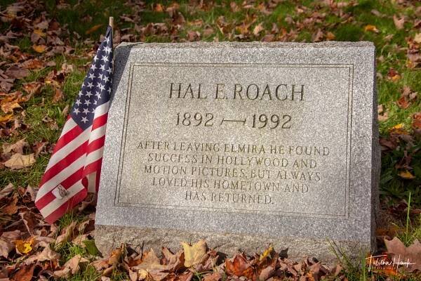Actors and Actresses Graves | Famous Celebrity, Infamous Grave Photos and Locations - Famous Grave Hunter