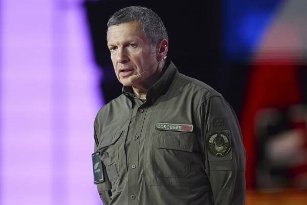 Russian state TV host jokes about Trump's growing rift with Europe