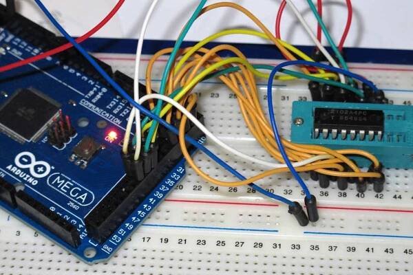 Jednoduchý Arduino test SRAM MHB2102A a MM1101A | Martinův 8-bitový blog 