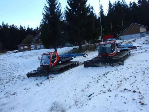 Mikulčin vrch - Ski Centrum Bílé Karpaty - sjezdovky a sníh