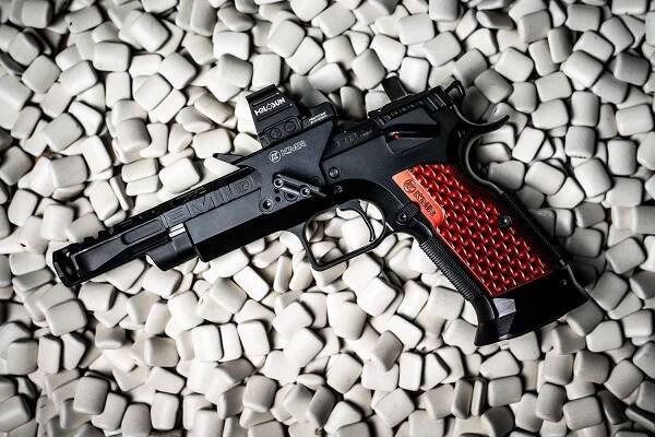 Pistol KMR l-02 Emiq (3)