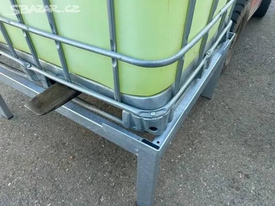 Podstavec pod ibc nádrže
