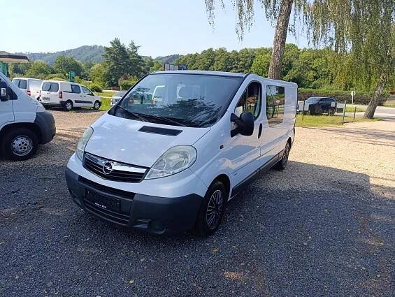 Opel Vivaro 2.0 Dci long 6míst tažné klima