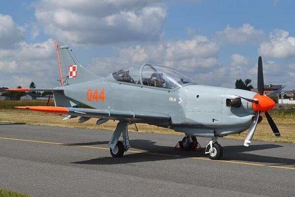 Soubor:PZL-130TC-1 Orlik 044 (11738108953).jpg – Wikipedie