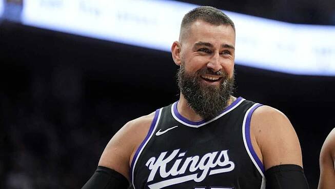 Nuggets are still laughing at the Kings after stunning trade