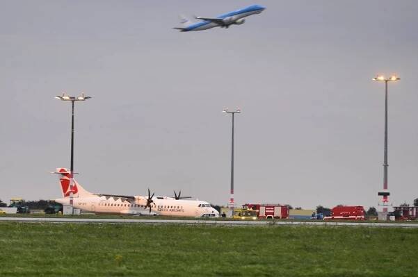 Letadlo ČSA nouzově přistálo ve Frankfurtu. Posádku vyděsila technická závada