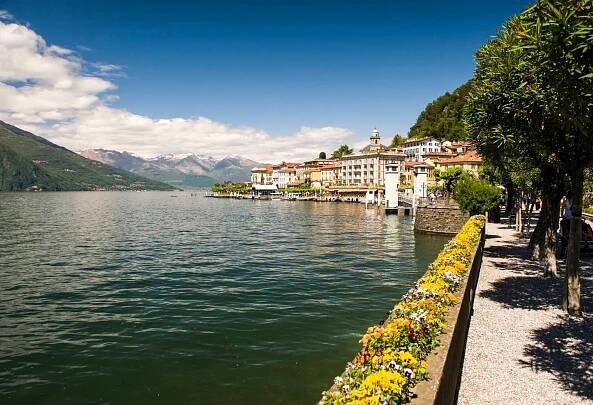 WHAT TO SEE IN LOMBARDY: THE LAKES