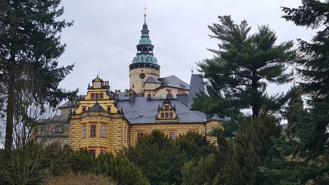 Putujeme s Peugeotem 308 SW: Frýdlant - historický pivovar, zámek, kde se točila pohádka a nocleh u vévody | cestyavylety.cz