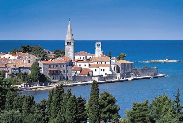 Dovolená na Istrii: hotelu u pláže, bazény, polopenze a dítě do 12 let zdarma