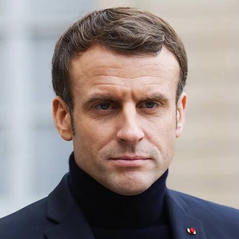 What’s Emmanuel Macron’s Turtleneck Trying to Say?