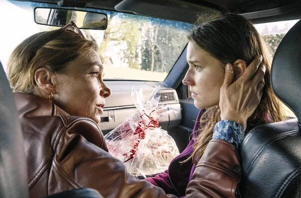 Zimmer mit Stall - Über alle Berge - Z filmu - Aglaia Szyszkowitz, Carolin Garnier
