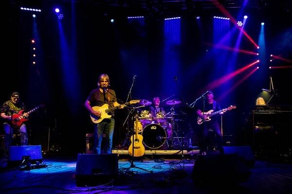PROGRES 2 - 20. 3. 2023, Praha, Lucerna Music Bar | Spark Rock Magazine