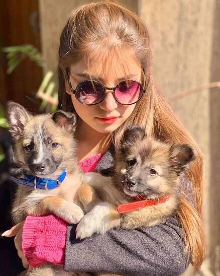 Dananeer Mobeen with her pet dog 