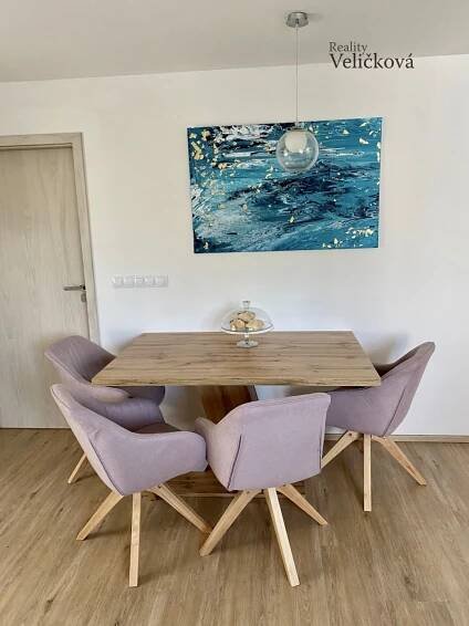 Pronájem bytu 3+kk, 74 m2 | Reality Veličková