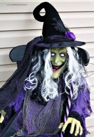 Witch Decoration for Your Halloween Front Porch - Pretty DIY Home