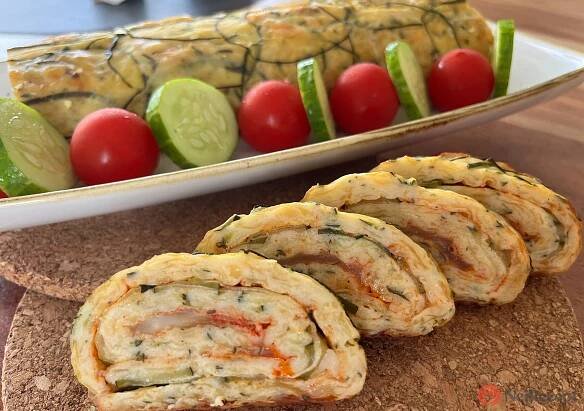 Perfektní slaná cuketová roláda se sýrem podle mého receptu. Vaši hosté si jistě řeknou o recept. | NejRecept.cz