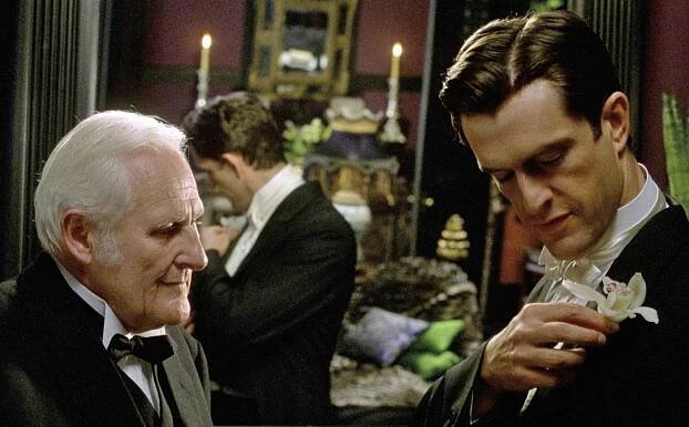 Ideální manžel - Z filmu - Peter Vaughan, Rupert Everett