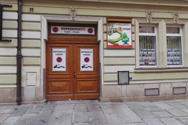 GROWSHOP Mladý pěstitel foto 1