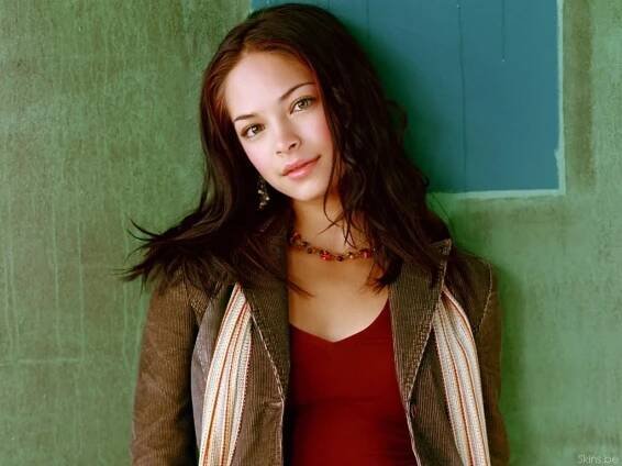 Kristin Kreuk, pink lipstick, brunette, women, actress, green eyes, 480P