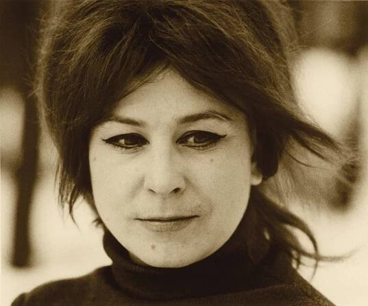 Eva Olmerová, zpěvačka, která předběhla dobu, by 21. ledna oslavila osmdesátiny