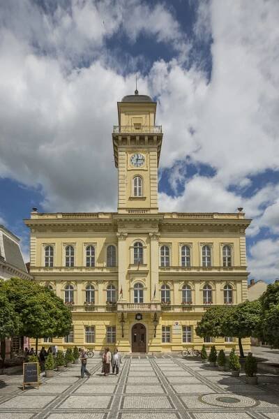 Námestie generála Klapku - KdeČo