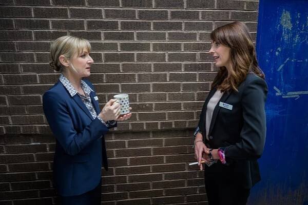 Scott and Bailey - Superficial (S04E01) (2014)