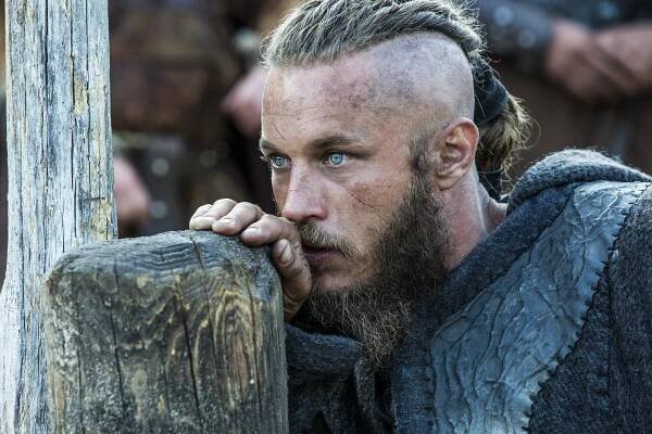 Vikingové - Válka bratrů - Z filmu - Travis Fimmel
