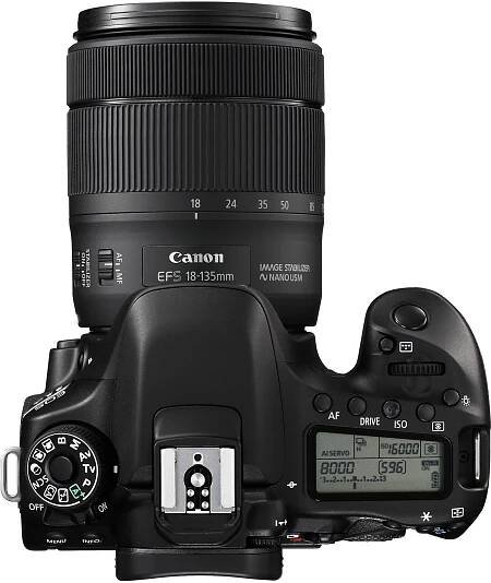 Canon EOS 80D - pohled shora