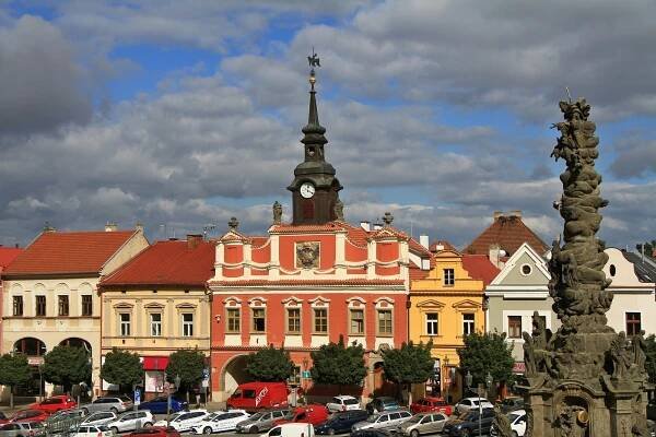 Kdo získá titul Historické město roku? Chrudim trumfuje se Santinim