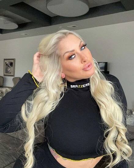 Mz Dani OnlyFans Star: How much money does Mz Dani make? Bio, Wiki, Height, Age, Family, Net Worth, 19