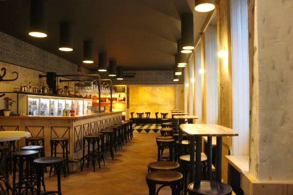 Bad Flash Bar | Avantgarde Prague 