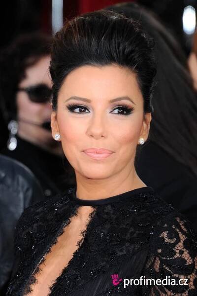 Eva Longoria - celebrity účes - HappyHair
