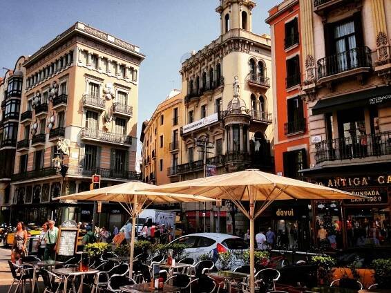 Inout Barcelona Tours Blog | 10 Mandatory stops for a first-time visit in Barcelona 
