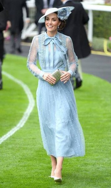 Kate Middleton blue dress