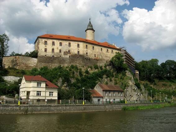 Soubor:Ledeč nad Sázavou.jpg – Wikipedie