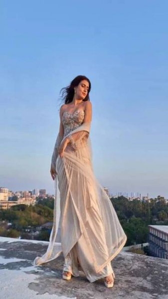 'Aap Jaisa Koi' actress Fatima Sana Shaikh’s Floral Fashion Moments