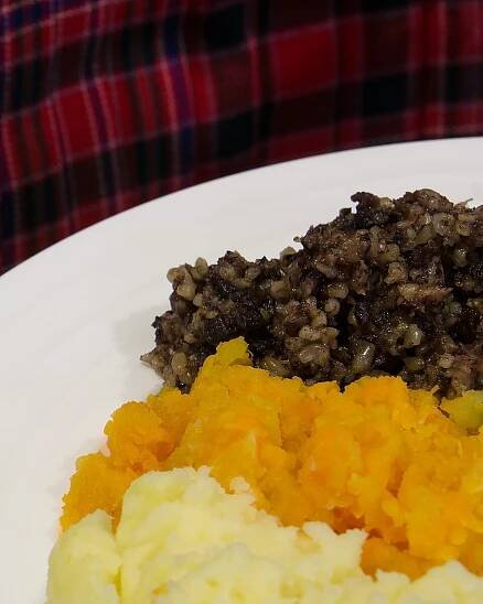 File:Haggis, neeps and tatties.jpg - Wikimedia Commons