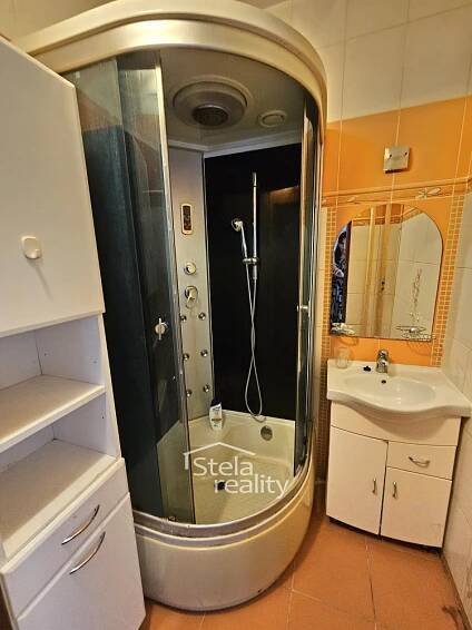 Pronájem Byt 3+1, SPC S, Krnov - Pod Cvilínem, okres Bruntál