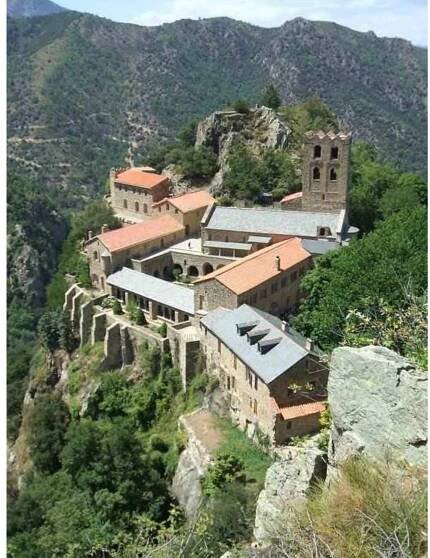 Klášter Saint-Martin du Canigou