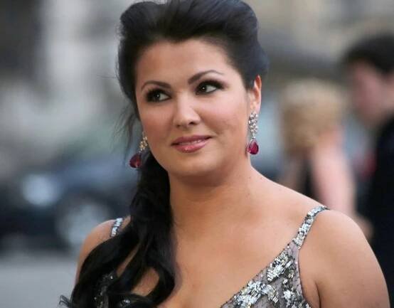 Puccini ničí hlasivky. Anna Netrebko pro Operu Plus před svým debutem v Bolšom těatre