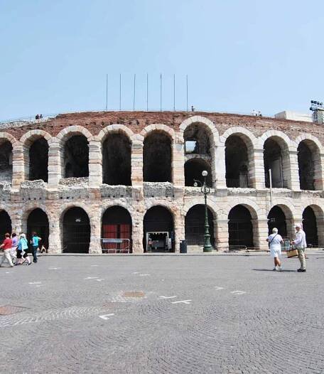 Verona Attractions Cities Near - B&B Le Tre Corti
